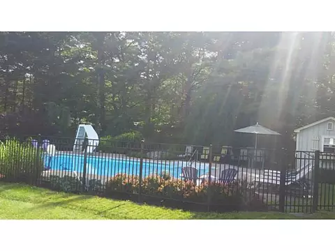55 Falcon Ridge Dr, Exeter, RI 02822 photo 7