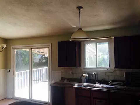 161 Armstrong Ave, Warwick, RI 02889 photo 9