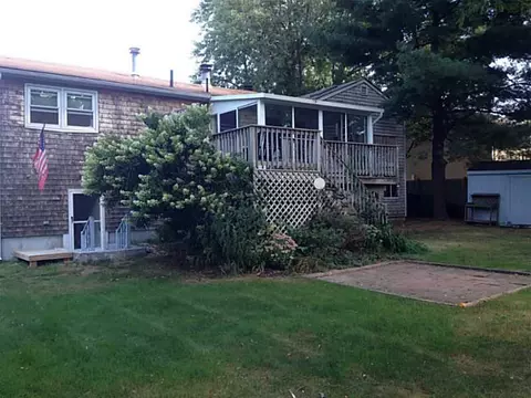 167 Armstrong Ave, Warwick, RI 02889 photo 2