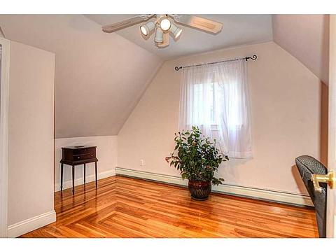 109 Falcon Ave, Warwick, RI 02888 photo 18