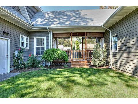 109 Falcon Ave, Warwick, RI 02888 photo 23