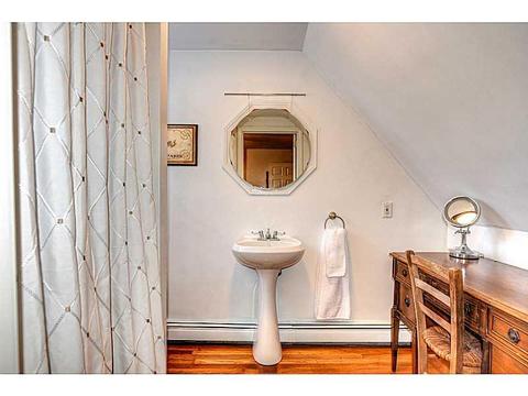 109 Falcon Ave, Warwick, RI 02888 photo 15