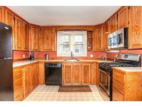 109 Falcon Ave, Warwick, RI 02888 photo 7