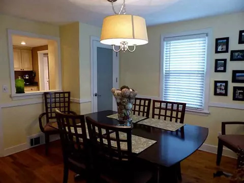 8 Pilgrim Dr, Warwick, RI 02888 photo 8