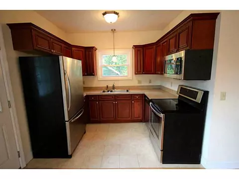 162 Cooper Ave, Woonsocket, RI 02895 photo 2