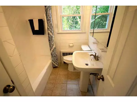 162 Cooper Ave, Woonsocket, RI 02895 photo 6