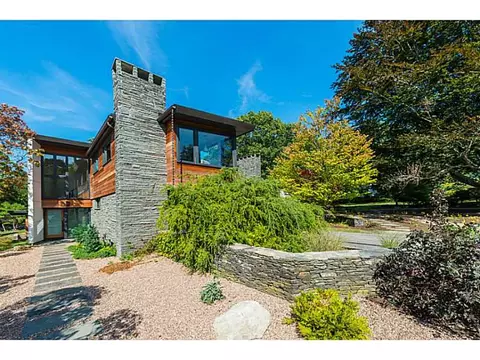 87 Kirby Ave, Warwick, RI 02889 photo 2