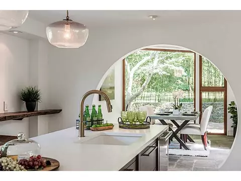 87 Kirby Ave, Warwick, RI 02889 photo 10