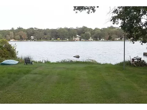 124 Corys Ln, Fall River, MA 02721 photo 5