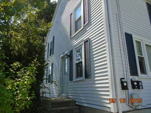 2923 Post Rd, Warwick, RI 02886 photo 1