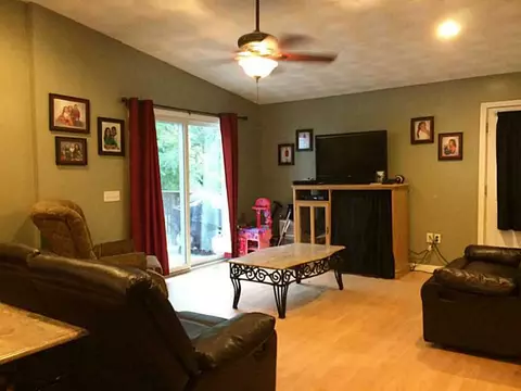 388 Grandview Ave, Woonsocket, RI 02895 photo 25