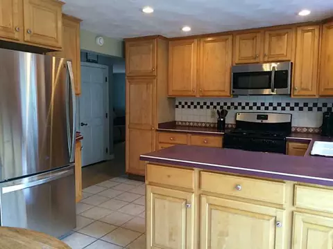 388 Grandview Ave, Woonsocket, RI 02895 photo 5