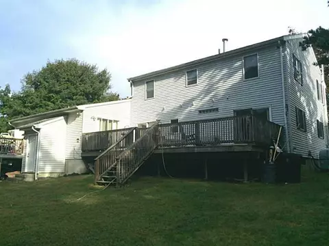 388 Grandview Ave, Woonsocket, RI 02895 photo 17