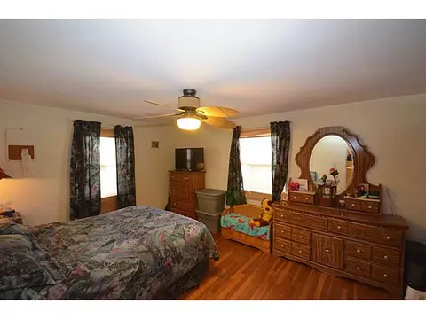 136 Phillips Ave, Warwick, RI 02888 photo 12