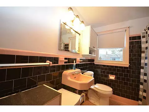 136 Phillips Ave, Warwick, RI 02888 photo 9