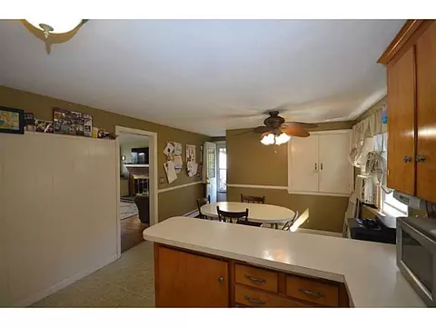 136 Phillips Ave, Warwick, RI 02888 photo 7