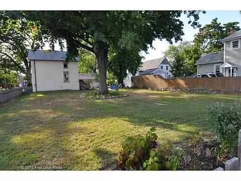 53 Cedar Ave, Riverside, RI 02915 photo 12