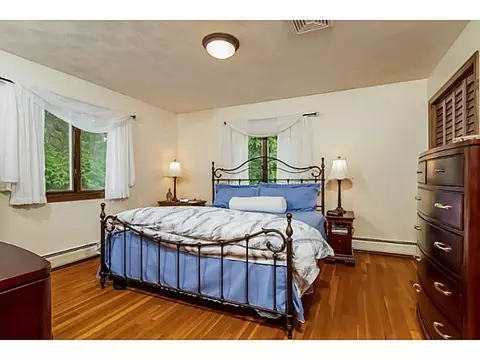 6 Prudence Ln, Warren, RI 02885 photo 11