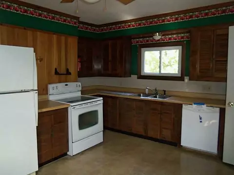 705 3rd Ave, Woonsocket, RI 02895 photo 2