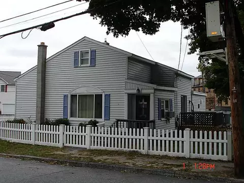 269 Orchard St, Woonsocket, RI 02895 photo 1