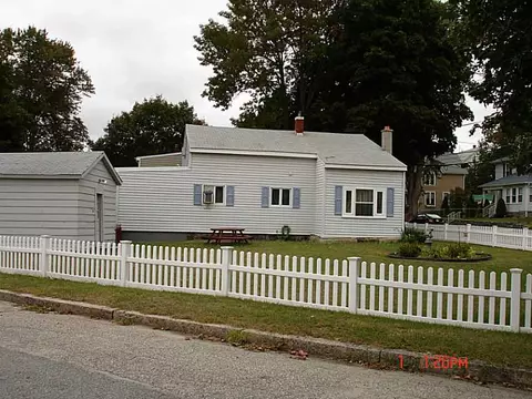 269 Orchard St, Woonsocket, RI 02895 photo 4
