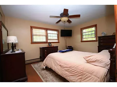 159 Circle Dr, West Warwick, RI 02893 photo 11