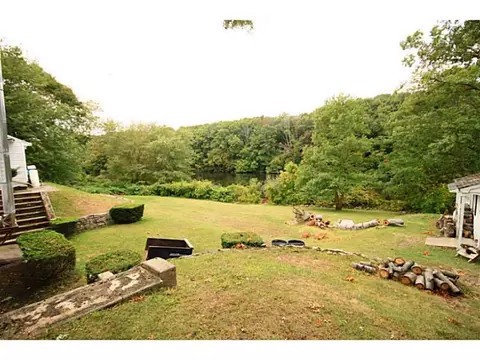 159 Circle Dr, West Warwick, RI 02893 photo 4