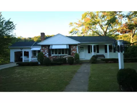 159 Circle Dr, West Warwick, RI 02893 photo 1