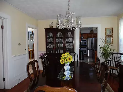 6 Colonial Dr, Westerly, RI 02891 photo 4