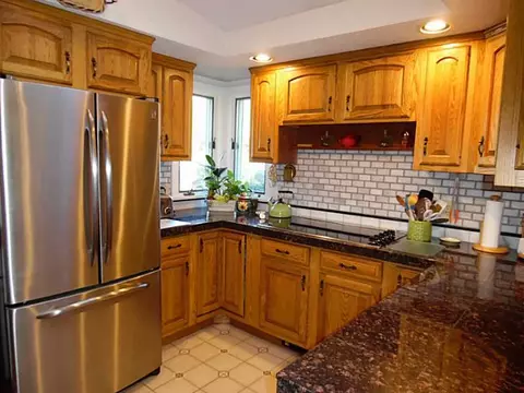 6 Colonial Dr, Westerly, RI 02891 photo 5