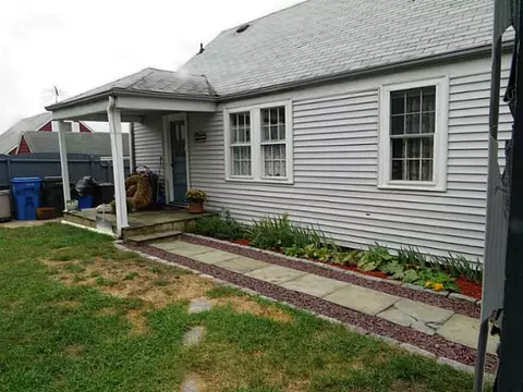 76 Autumn St, Cranston, RI 02910 photo 15