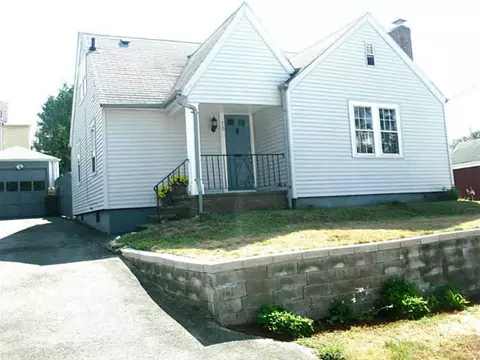 76 Autumn St, Cranston, RI 02910 photo 24