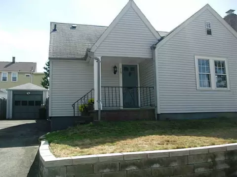 76 Autumn St, Cranston, RI 02910 photo 25