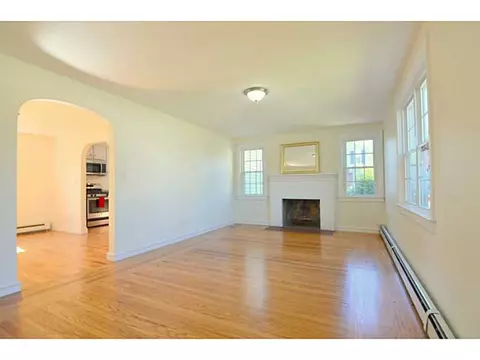 6 Abbey Ave, Warwick, RI 02888 photo 8