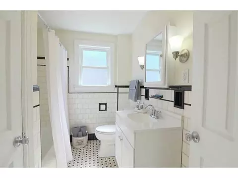 6 Abbey Ave, Warwick, RI 02888 photo 9