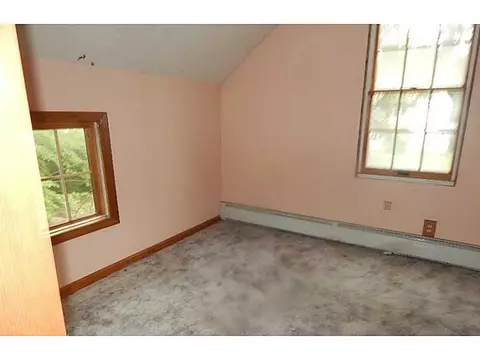 154 Grove Ave, Warwick, RI 02889 photo 5