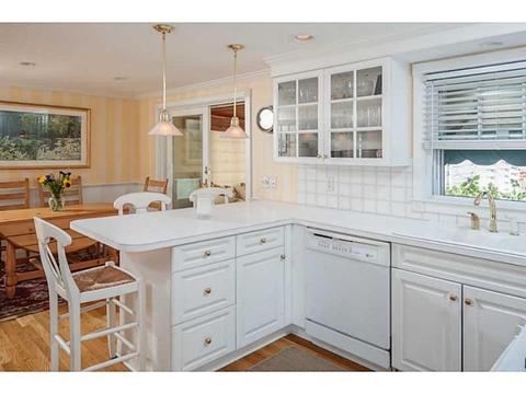 24 Deerfield Dr, Warwick, RI 02886 photo 5