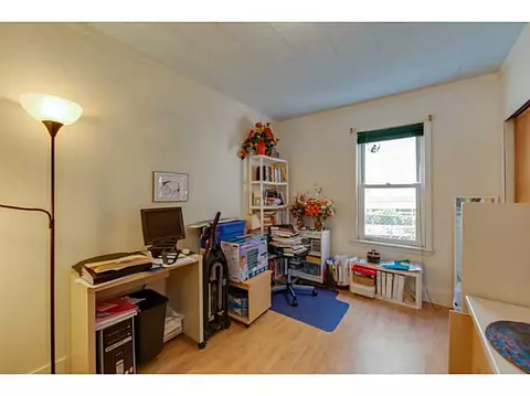 222 Mason St, Woonsocket, RI 02895 photo 13