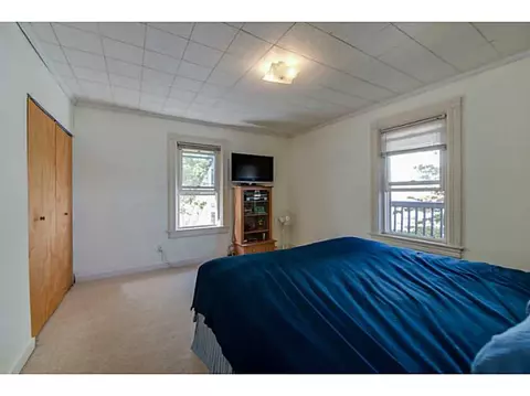 222 Mason St, Woonsocket, RI 02895 photo 16