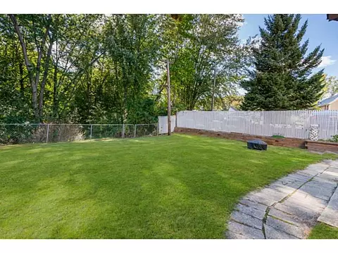 222 Mason St, Woonsocket, RI 02895 photo 4