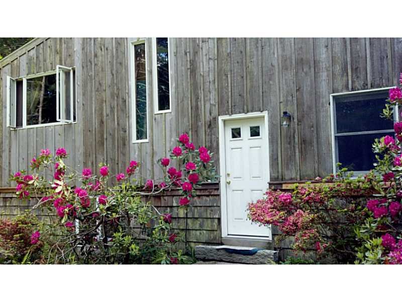 26 Laurel Ave, Westerly, RI 02891 photo 1