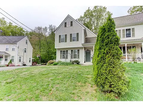 53 Steve Lopes Way, Woonsocket, RI 02895 photo 3