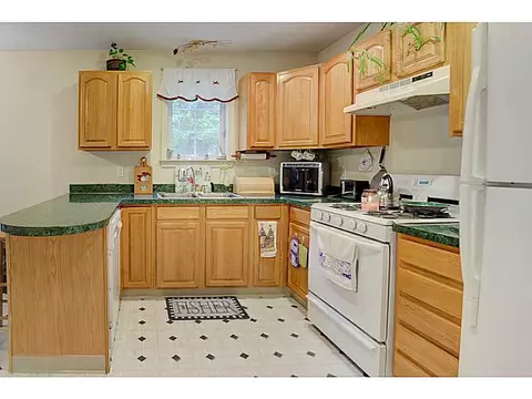 53 Steve Lopes Way, Woonsocket, RI 02895 photo 9