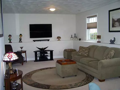 125 Armstrong Ave, Warwick, RI 02889 photo 8