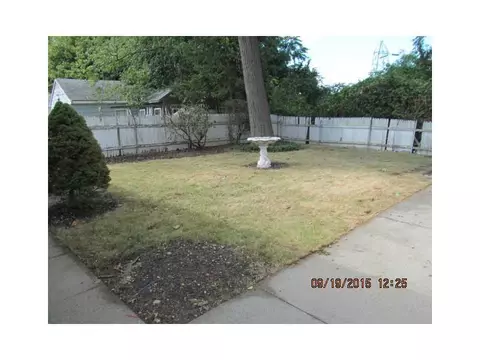 116 Park Pl, Woonsocket, RI 02895 photo 5