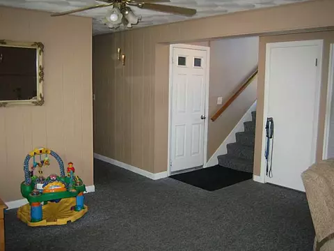 100 Janet Dr, Warwick, RI 02886 photo 19