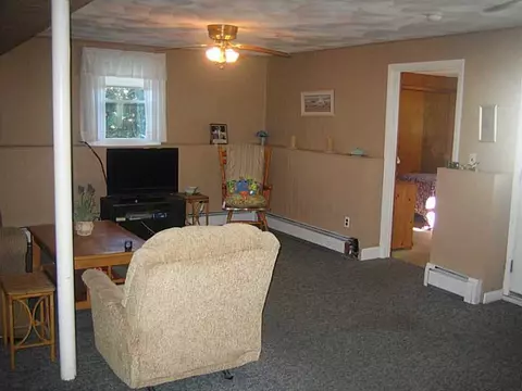 100 Janet Dr, Warwick, RI 02886 photo 16