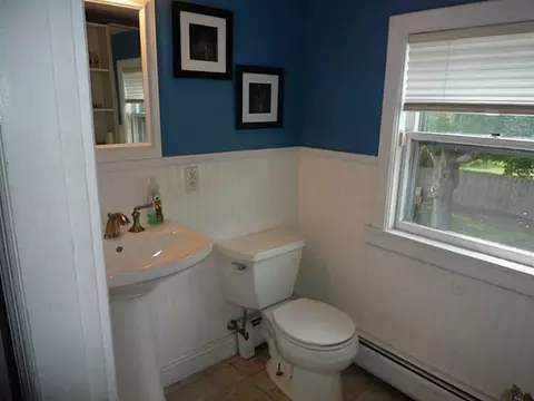 85 Wesleyan Ave, Warwick, RI 02886 photo 13