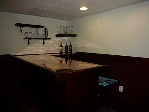 85 Wesleyan Ave, Warwick, RI 02886 photo 15