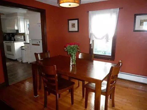 85 Wesleyan Ave, Warwick, RI 02886 photo 6